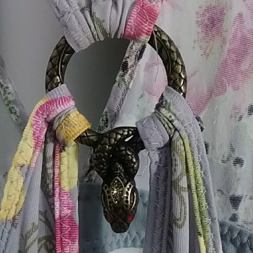 Dress - Picture 4 of 4